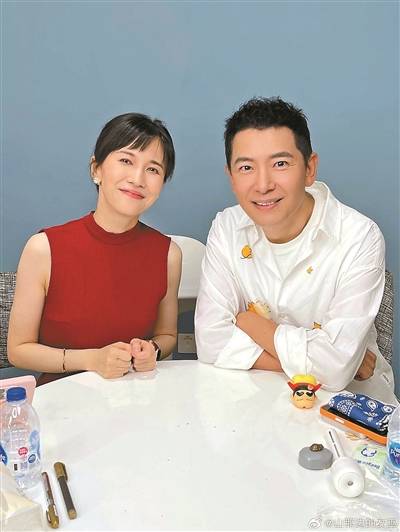 中年艺人翻红背后是一场全民媒体考古游戏